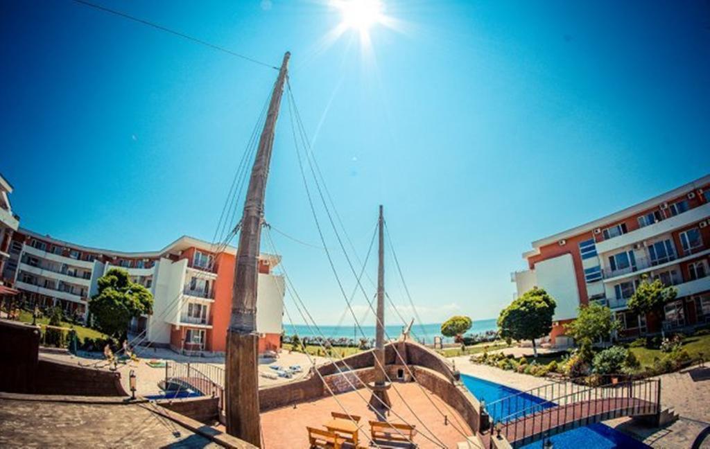 Privilege Fort Beach - Menada Apartments Elenite Extérieur photo