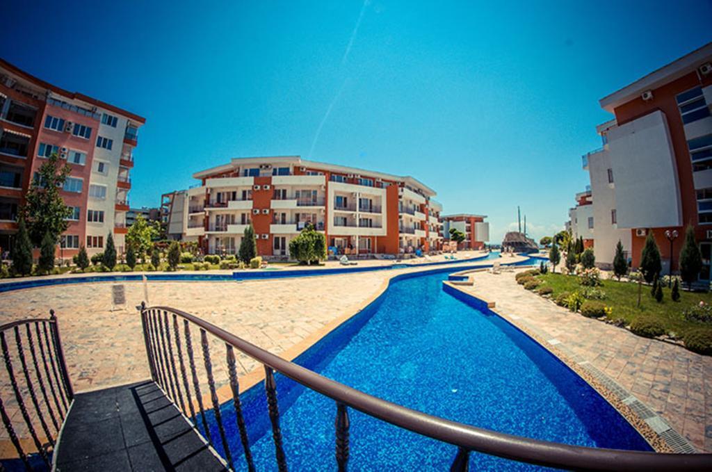 Privilege Fort Beach - Menada Apartments Elenite Extérieur photo