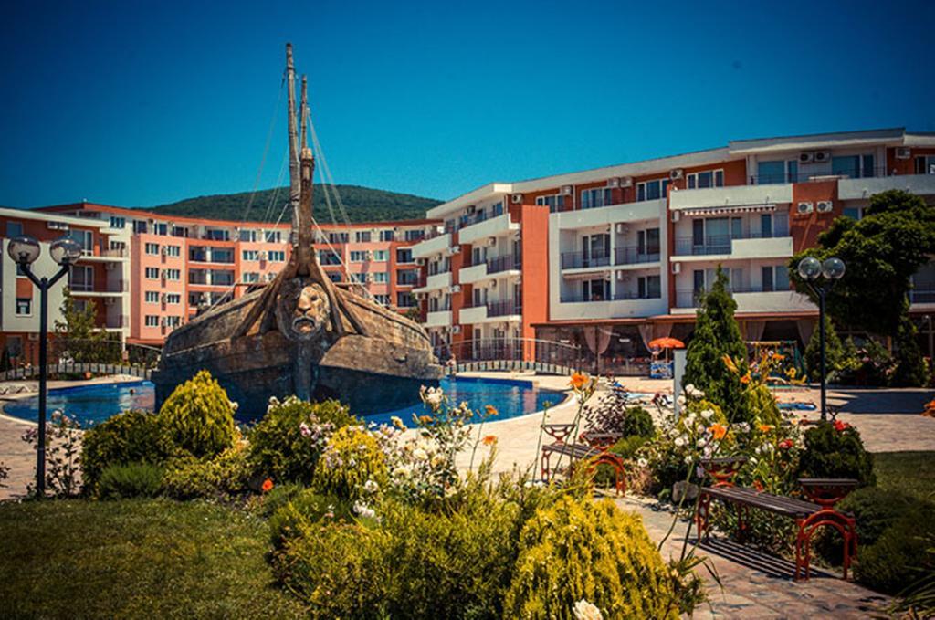 Privilege Fort Beach - Menada Apartments Elenite Extérieur photo