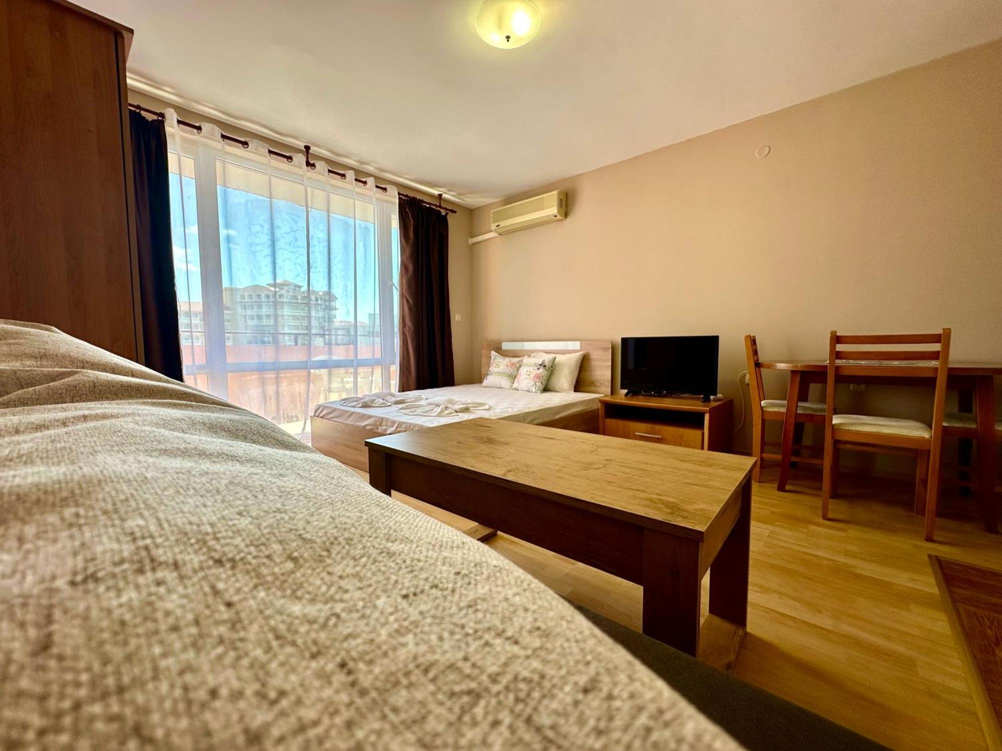 Privilege Fort Beach - Menada Apartments Elenite Extérieur photo