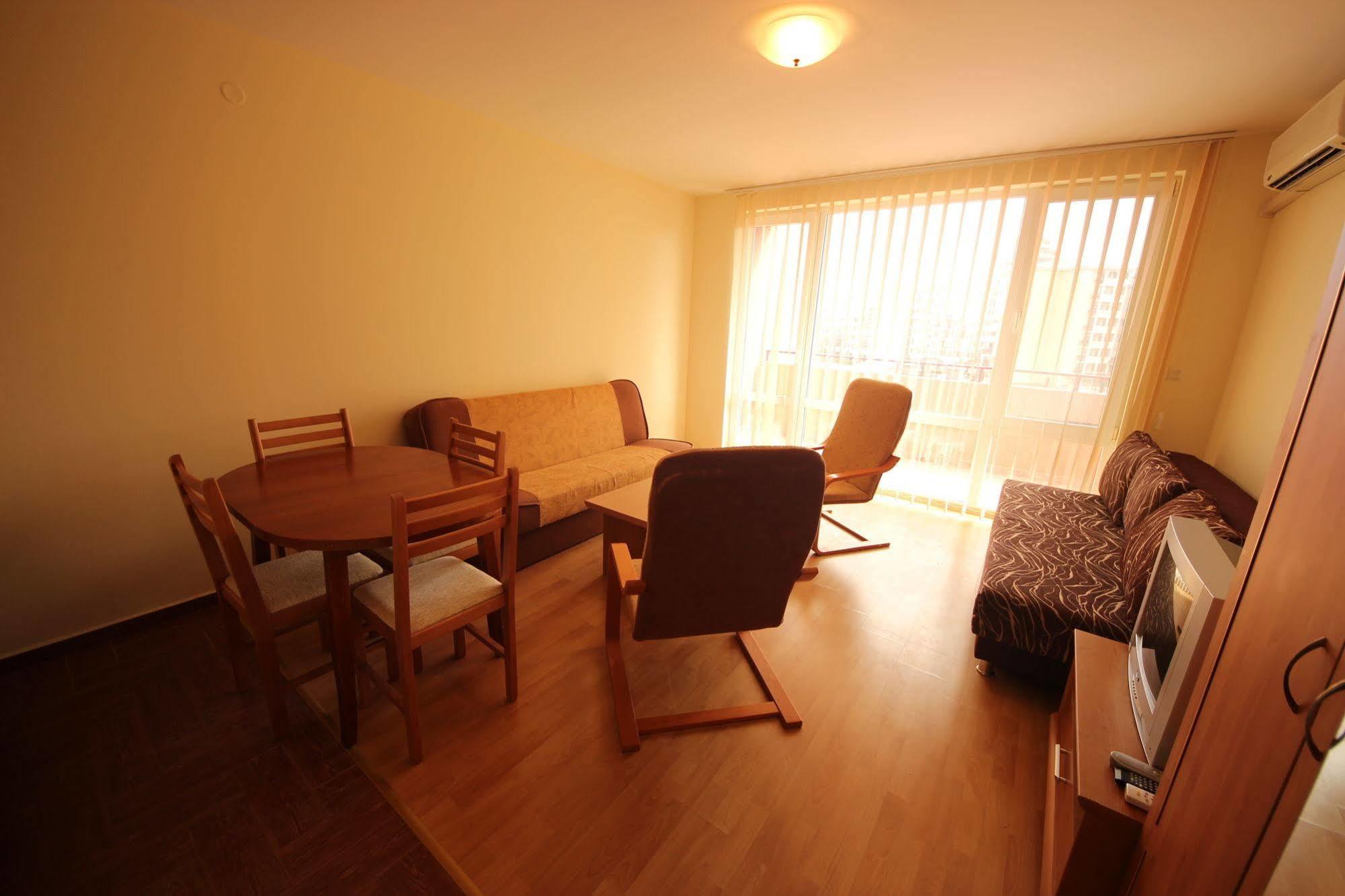 Privilege Fort Beach - Menada Apartments Elenite Extérieur photo
